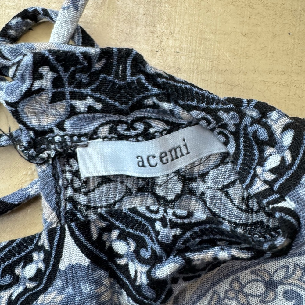 Acemi Women's Black and Gray Patterned Top - Picture 3 of 5
